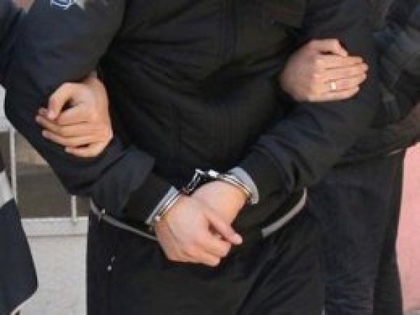 Kıbrıs'ta 9 albay FETÖ'den gözaltına alındı