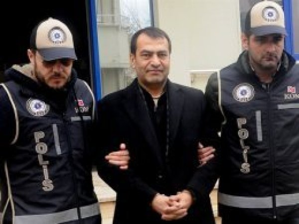 Ünal Tanık gözaltına alındı