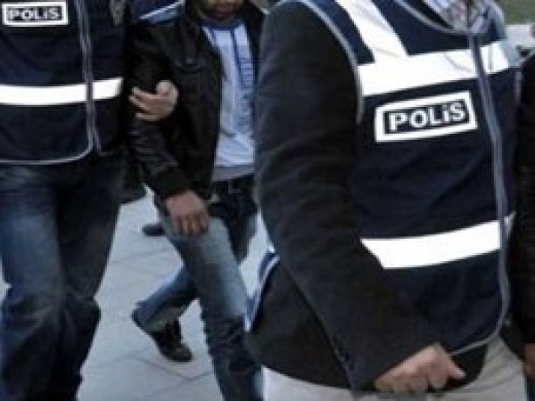 Türkiye'ye giriş yapan 3 canlı bomba yakalandı