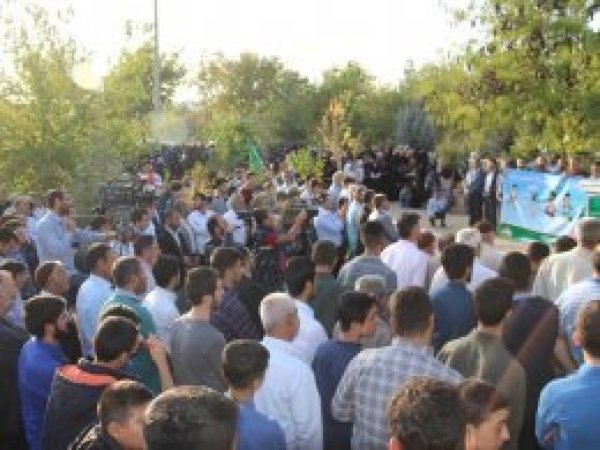 6-8 Ekim şehidleri kabirleri başında anıldı 