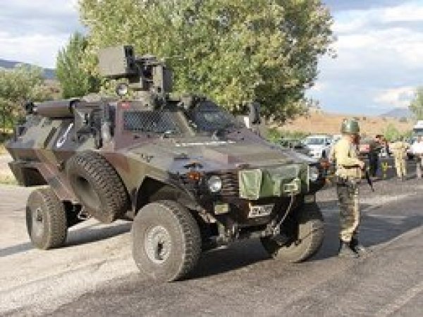 Batman'da bir PKK'li daha teslim oldu