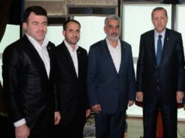 HÜDA PAR siyasetini nasıl belirliyor?
