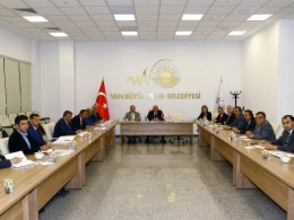 Van’da kaldırım işgaline karşı seferberlik başlatıldı