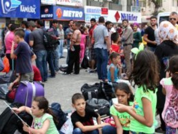 İzin Belgesi alamayan Suriyeliler şehir dışına çıkamayacak