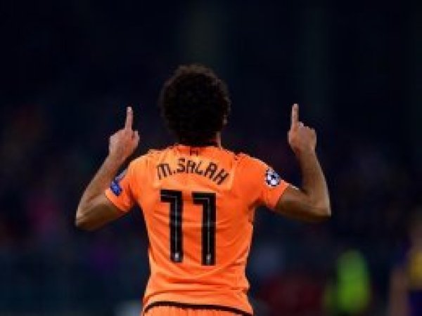 Müslüman oyuncu haftanın futbolcusu seçildi
