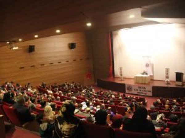 'Türkye'de İslam'ın hiçbir rüknu geçerli değil'