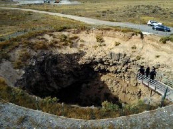 Doğunun dev çukuru turistleri cezbediyor