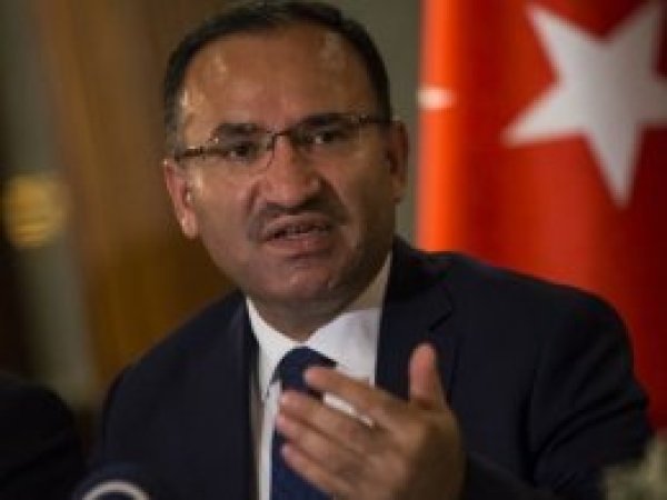 'Memurlara yurt dışı için belge alma zorunluluğu kaldırılıyor'