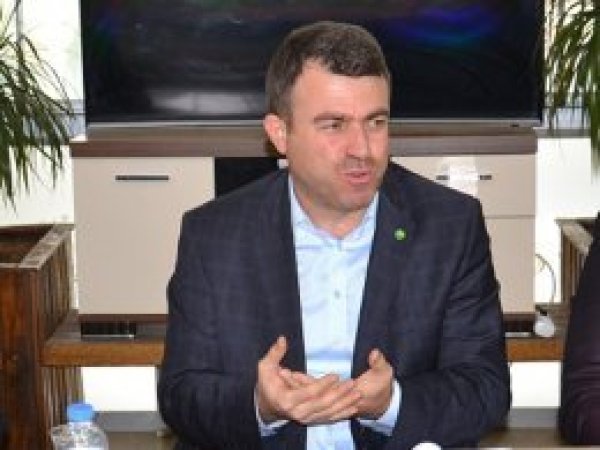 'Referandum karşıtlığının Kürt karşıtlığına dönüşmemeli'
