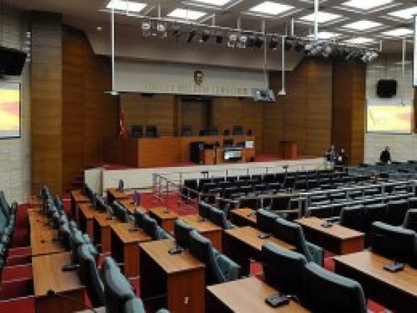 FETÖ'nün iş dünyası yapılanması davasında 10 sanığa tahliye