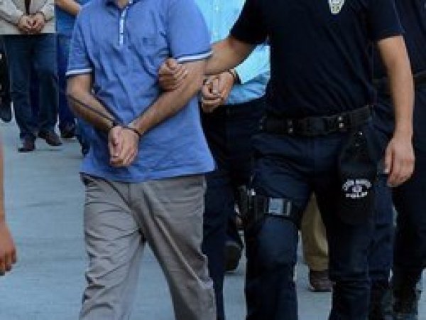 FETÖ'nün subaylar sorumlusu Ankara'da yakalandı