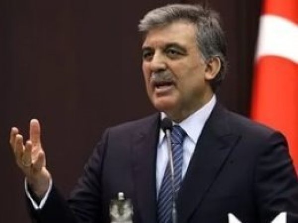 Gül: Dış politika hesapsız konuşmalarla yürümez