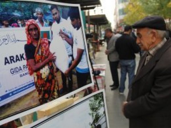 ​Resim sergisiyle Arakan'da yaşanan vahşet sergilendi