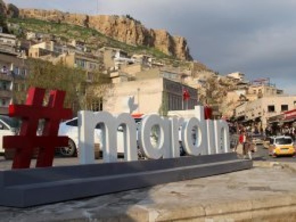 Mardinliler: Bu ahlaksızları istemiyoruz!
