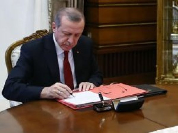 Cumhurbaşkanı Erdoğan 6 üniversiteye rektör atadı