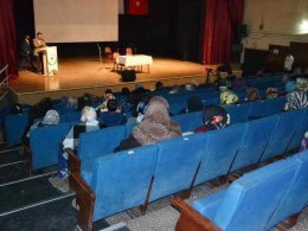 Türkiye genelinde Mevlid Kandili ihya edildi