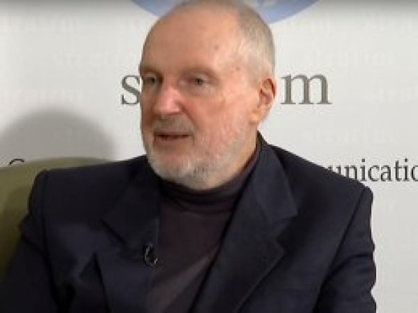 CİA eski görevlisi Füller'e FETÖ'den yakalama kararı