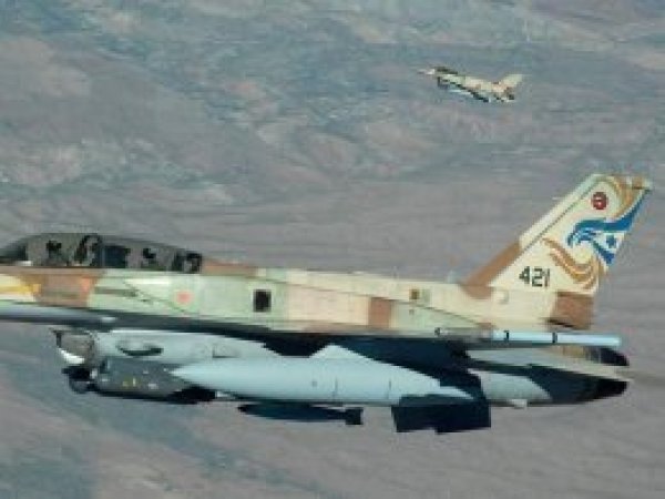 İsrail Suriye'ye hava saldırısı düzenledi
