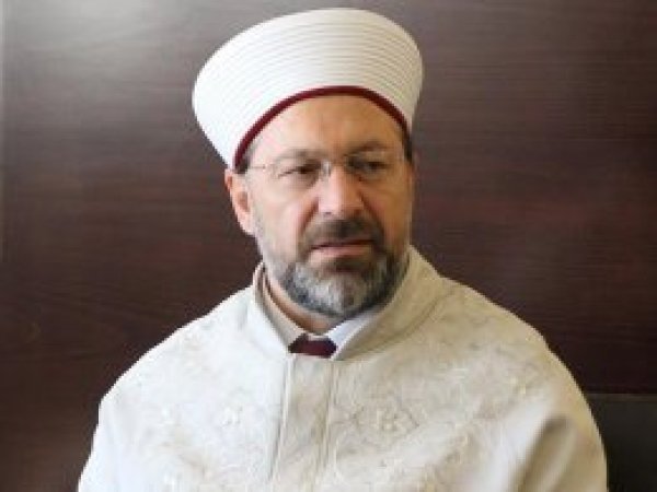 'Camiler sadece namaz kılınan yerler değil'