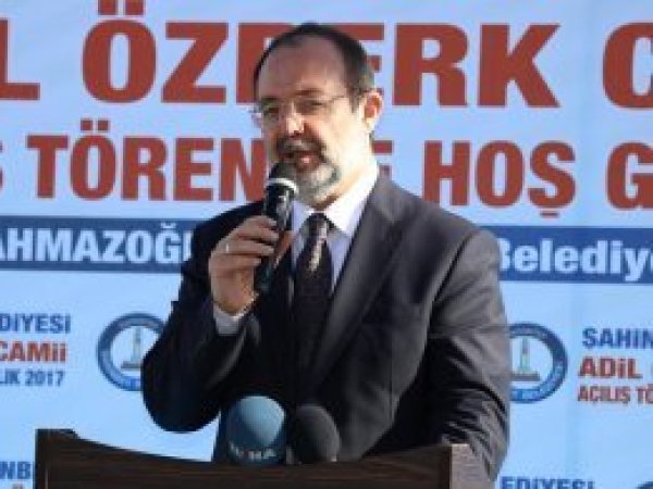 'Camilerimizin kalbini camiye bağlamış gençlere ihtiyacı var'