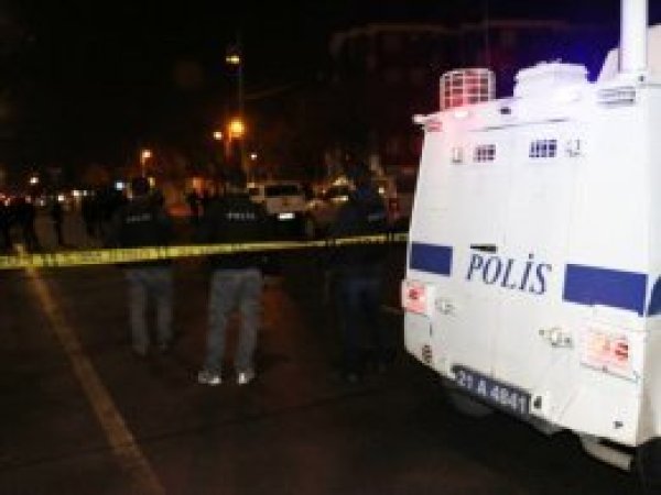 Diyarbakır'da bombalı saldırı