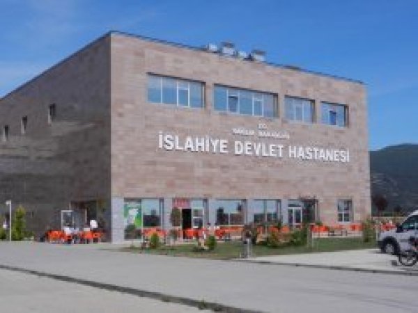 Gaziantep’te 70 asker zehirlendi