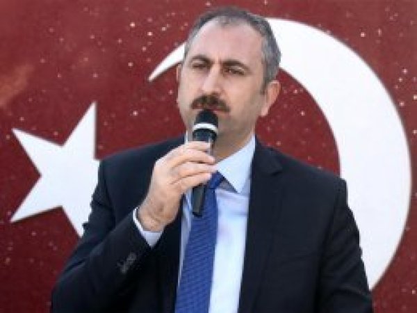 Gül: Tek tip kıyafet milletimizin beklentisiydi