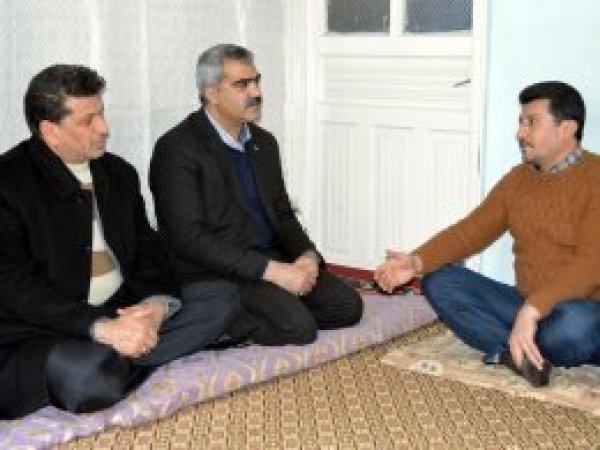 HÜDA PAR kızını arayan aileyi ziyaret etti