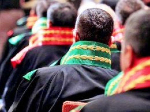 227 hakim ve savcı meslekten çıkarıldı