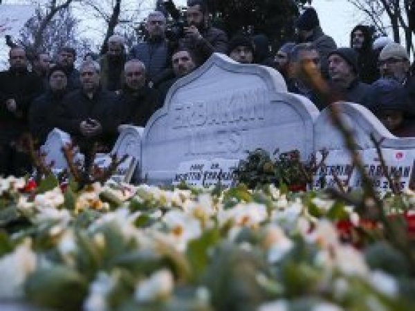 Erbakan hoca vefat yıldönümünde anılıyor