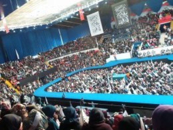 İstanbul'da Hilafet konferansına gözaltı