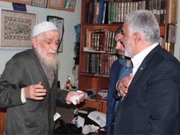 Yapıcıoğlu'ndan Molla Bedreddin'e ziyaret
