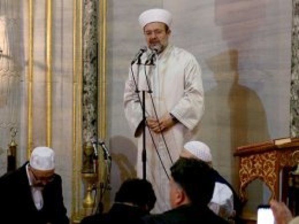 'İslam ümmeti büyük bir sınavdan geçiyor'