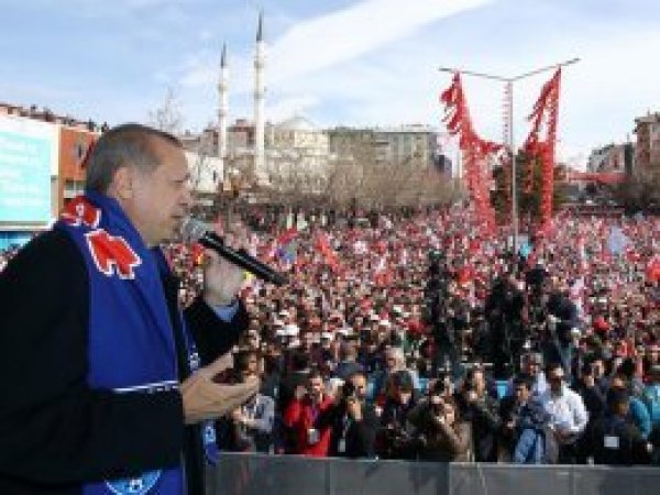 'Ezanlarımızı susturamayacaksınız'