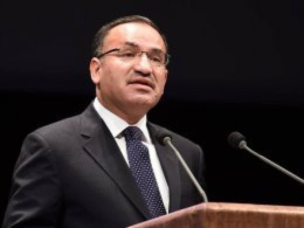 Bozdağ: Üniter devlet asla değiştirilemez