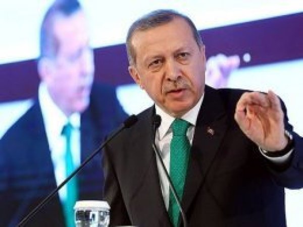 'Erdoğan dönünce bir eline ipleri, diğerine satırı alacak'