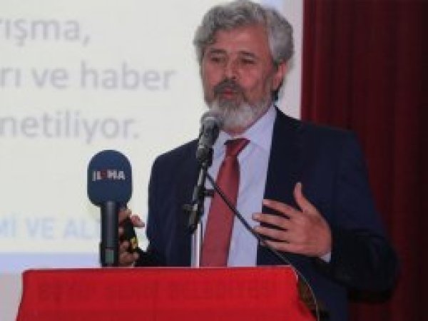 'Türk dizileri İslami değerlere darbe vurdu'