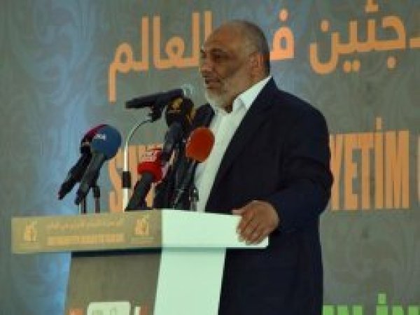 'Savaşlardan beslenenler silah tüccarları emperyalistlerdir'