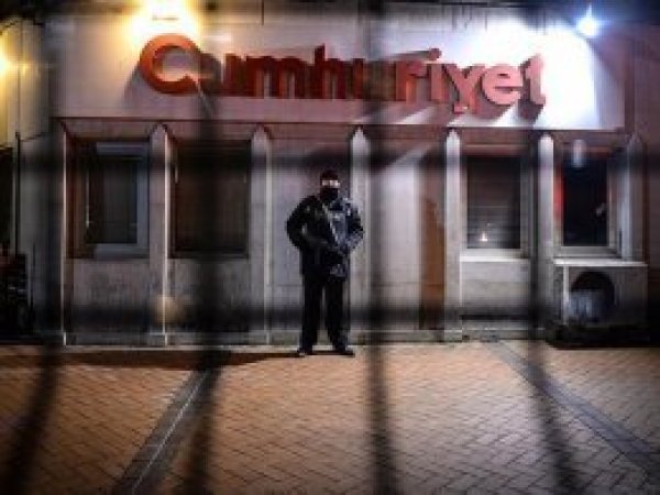 Cumhuriyet'ten Oğuz Güven tutuklandı