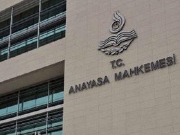 AYM CHP milletvekillerinin iptal başvurusunu reddetti