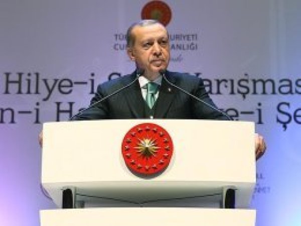 'Zilletten kurtuluş için İslam'la bağımızı güçlendirmeliyiz'