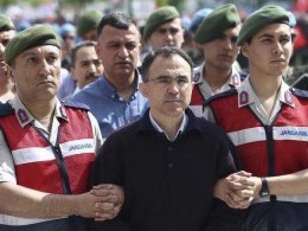 Darbe planlayıcılarından sistematik inkar taktiği