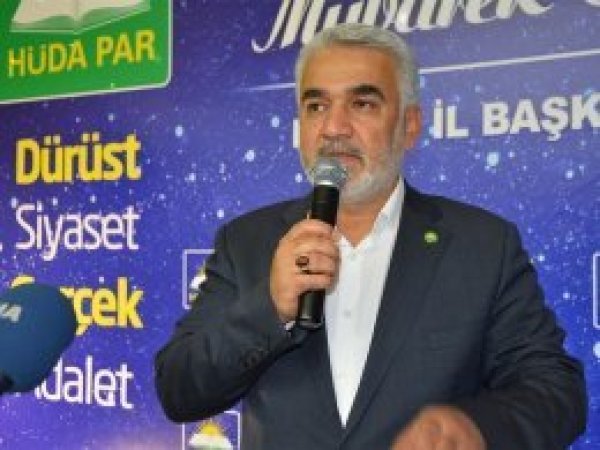 'En büyük hastalık İslamsız Müslümanlar haline gelmemizdir"