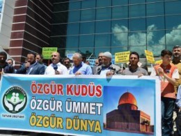 'İslam dünyasının aydınlık günleri Kudüs’ün özgürlüğünde'