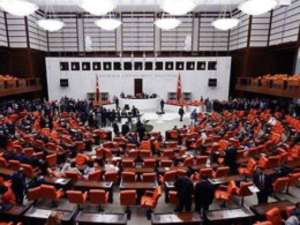 AK Parti ile MHP TBMM İçtüzük konusunda uzlaştı