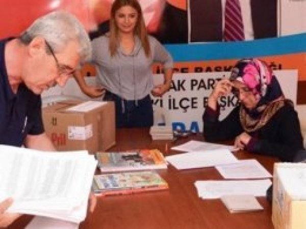 AK Parti'nin delege seçimleri başladı
