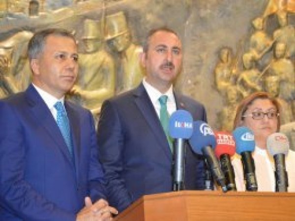 Adalet Bakanı Gül: Çok güzel mesajlar aldım