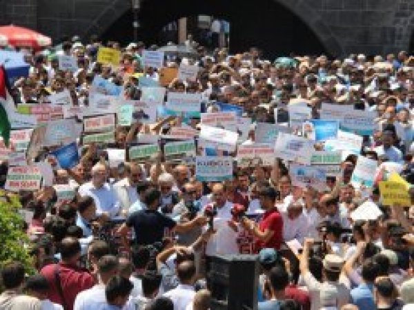 Diyarbakırlılar Mescid-i Aksa için tek yürek oldu