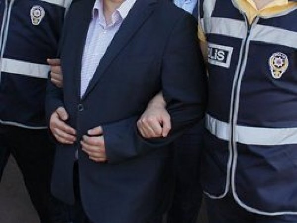 ByLock kullandığı iddia edilen 35 gazeteciye gözaltı