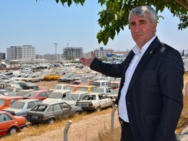 Milyarlar değerinde araç çürümeye terk edildi